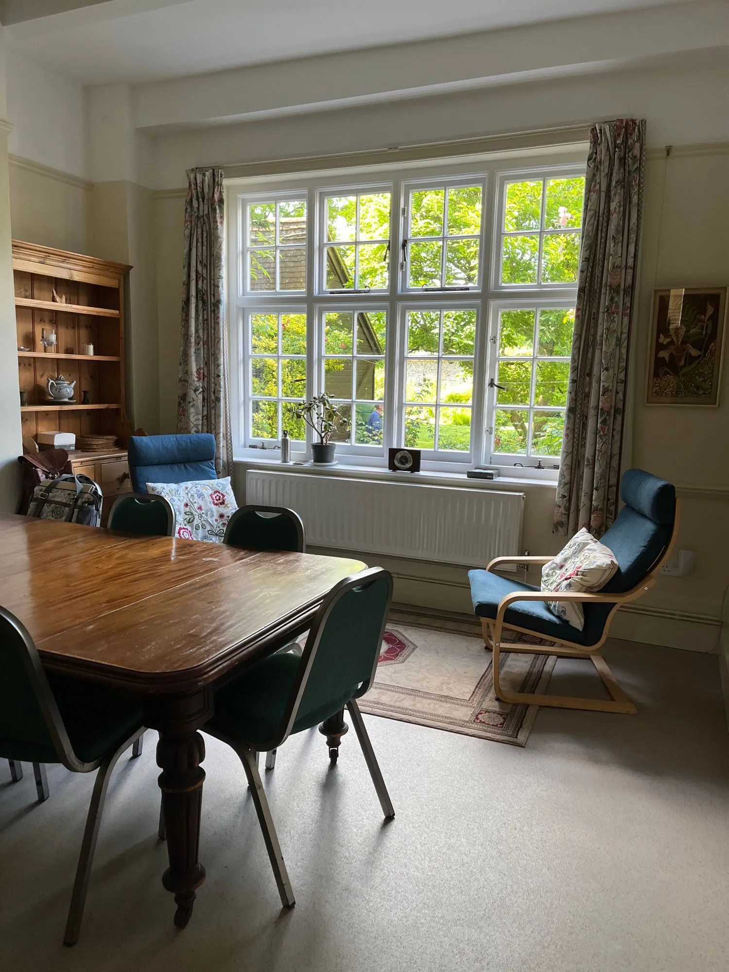 Room in the Quaker Meeting House